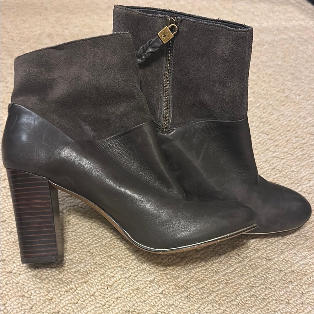 Elegant Women's Ankle Boots